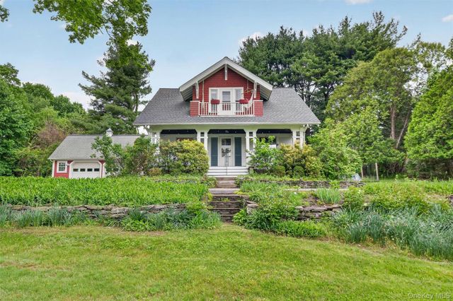 10 Edwin Road, Poughkeepsie, NY 12603
