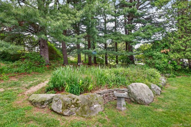 10 Edwin Road, Poughkeepsie, NY 12603