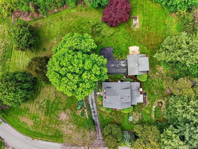 10 Edwin Road, Poughkeepsie, NY 12603