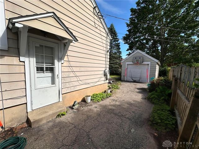 812 Buckingham Road, Kettering, OH 45419