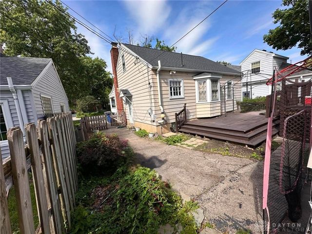 812 Buckingham Road, Kettering, OH 45419