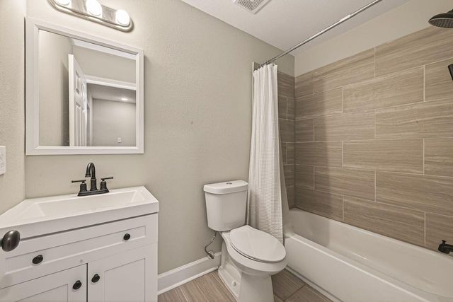 9724 Racine Street, Houston, TX 77029