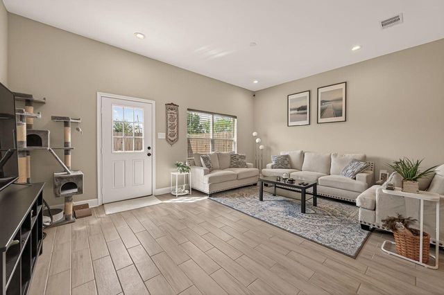 9724 Racine Street, Houston, TX 77029