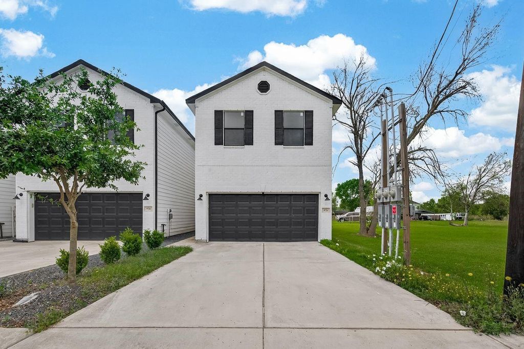 9724 Racine Street, Houston, TX 77029
