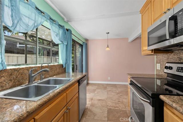 45 Streamwood, Irvine, CA 92620