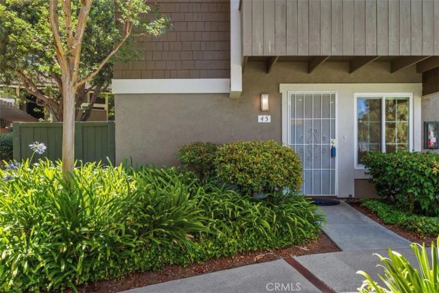 45 Streamwood, Irvine, CA 92620