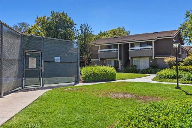 45 Streamwood, Irvine, CA 92620
