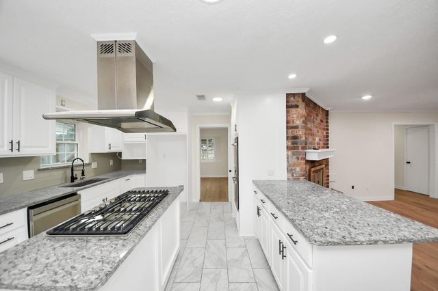 25511 Many Oak Drive, Spring, TX 77380