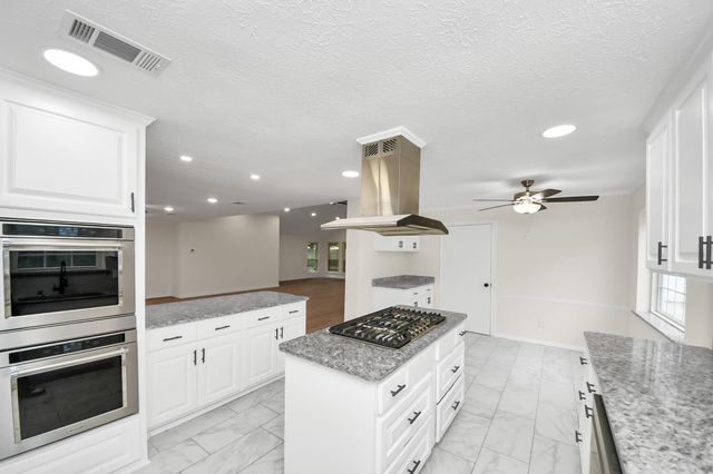 25511 Many Oak Drive, Spring, TX 77380