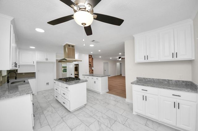 25511 Many Oak Drive, Spring, TX 77380