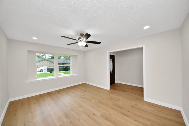 25511 Many Oak Drive, Spring, TX 77380