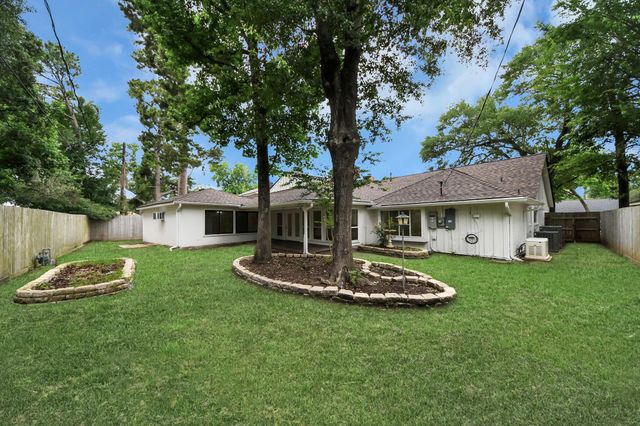25511 Many Oak Drive, Spring, TX 77380