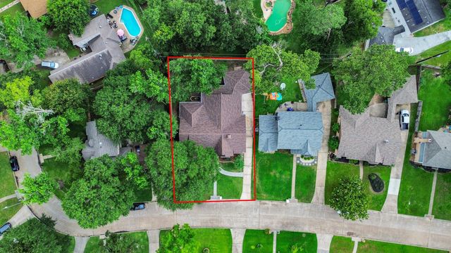 25511 Many Oak Drive, Spring, TX 77380