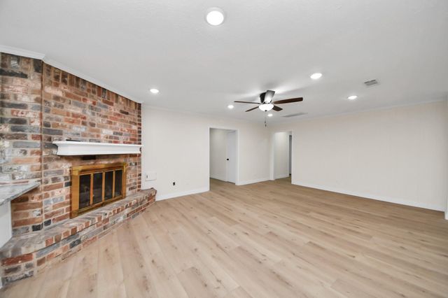 25511 Many Oak Drive, Spring, TX 77380