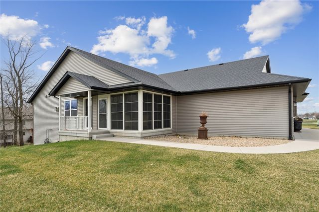 1603 Petrus NE, Cedar Rapids, IA 52402