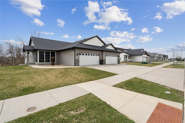 1603 Petrus NE, Cedar Rapids, IA 52402