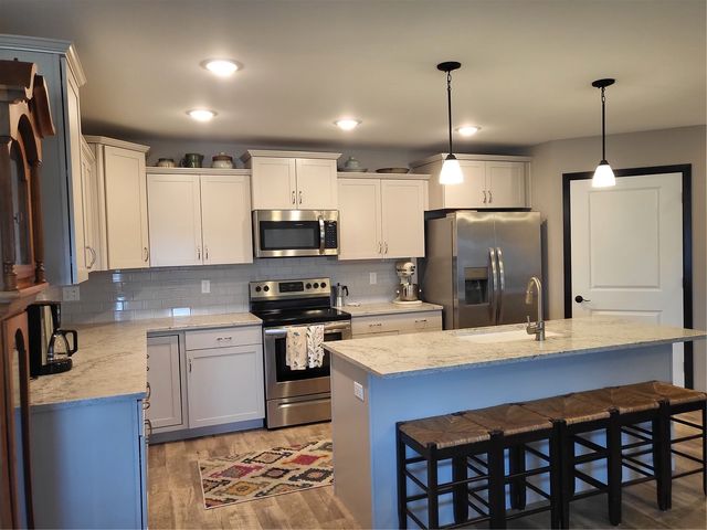 1603 Petrus NE, Cedar Rapids, IA 52402