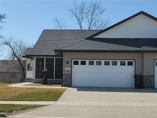 1603 Petrus NE, Cedar Rapids, IA 52402