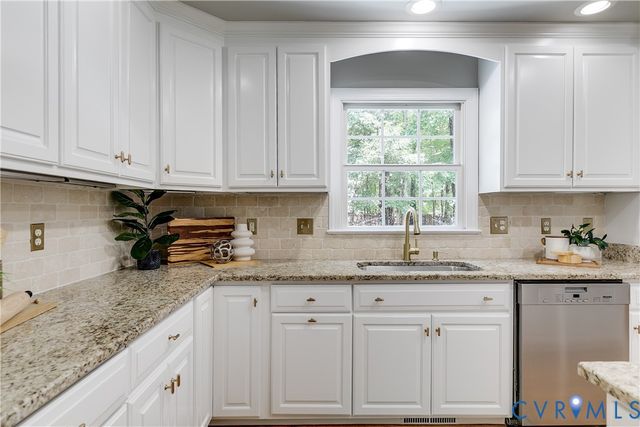 11528 Longview Landing Dr, Richmond, VA 23233