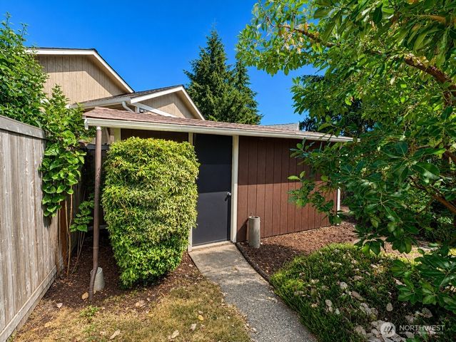 1817 N Frace Street, Tacoma, WA 98406