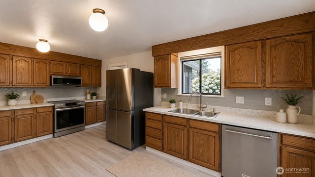 1817 N Frace Street, Tacoma, WA 98406