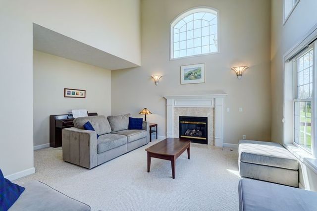 4 Splendor Wood Drive, Penfield, NY 14526