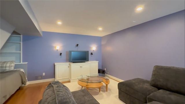 4 Splendor Wood Drive, Penfield, NY 14526