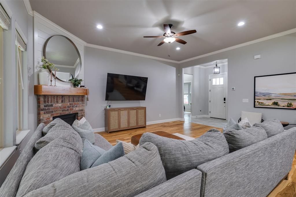 Image 6 of property listing at 3416 NW 189th Terrace, Edmond, OK 73012