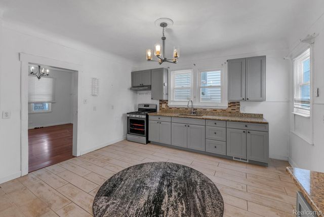 5439 Hartwell Street, Dearborn, MI 48126