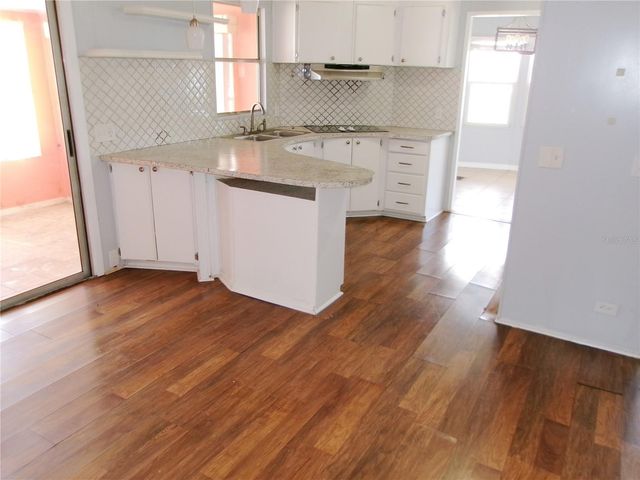 35055 DALE AVENUE, Zephyrhills, FL 33541