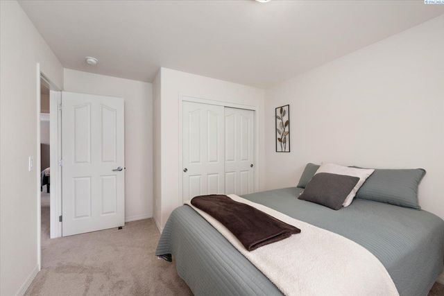 2790 Leopold Ln., Richland, WA 99352