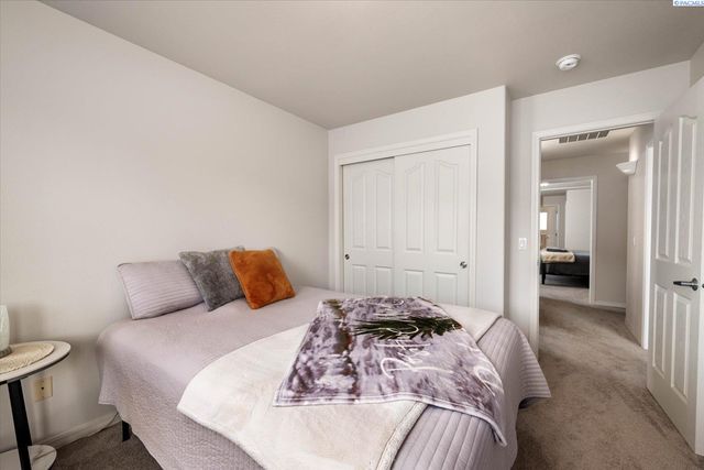 2790 Leopold Ln., Richland, WA 99352