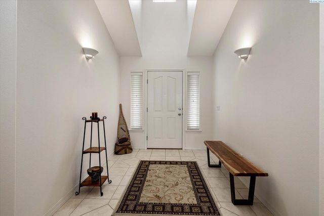 2790 Leopold Ln., Richland, WA 99352