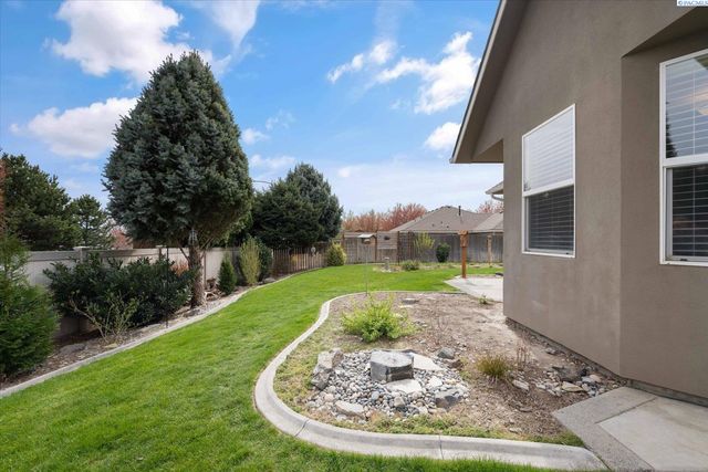 2790 Leopold Ln., Richland, WA 99352