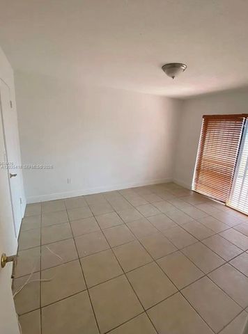 4933 SW 135th Place 4933, Miami, FL 33175