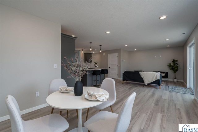 3216 Scotch Lane, Mankato, MN 56001