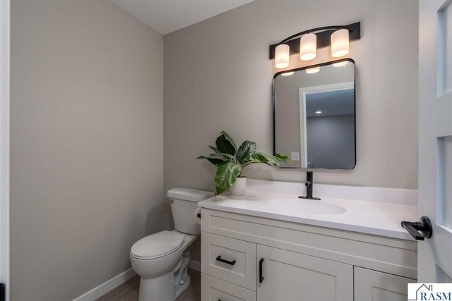 3216 Scotch Lane, Mankato, MN 56001