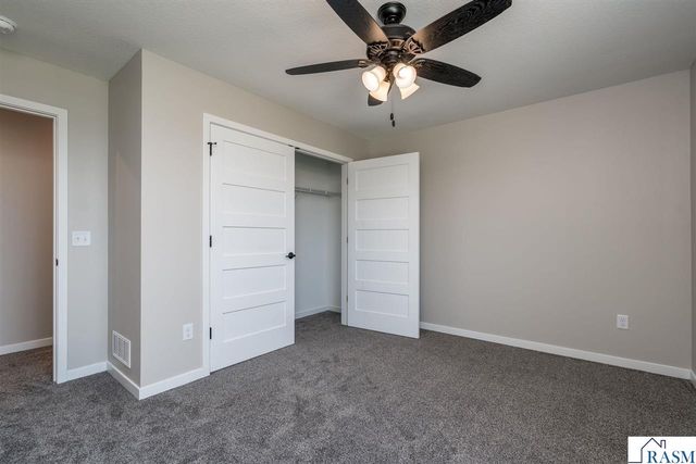 3216 Scotch Lane, Mankato, MN 56001