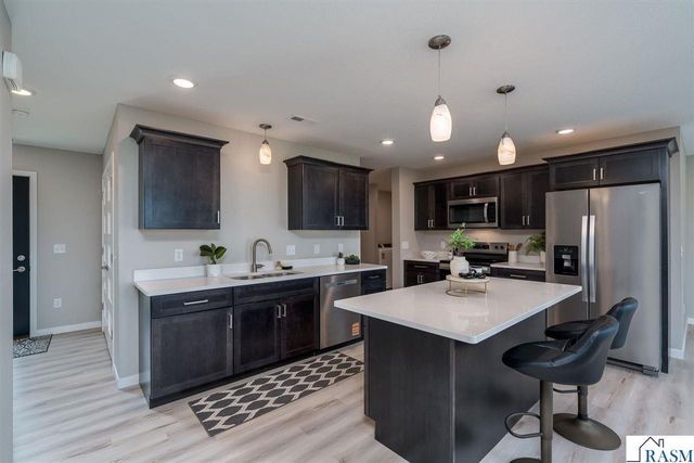 3216 Scotch Lane, Mankato, MN 56001