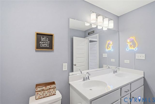 8189 Lyman Ct, Mechanicsville, VA 23116