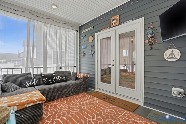 8189 Lyman Ct, Mechanicsville, VA 23116