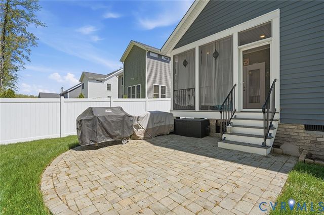 8189 Lyman Ct, Mechanicsville, VA 23116