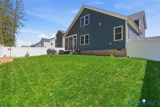 8189 Lyman Ct, Mechanicsville, VA 23116