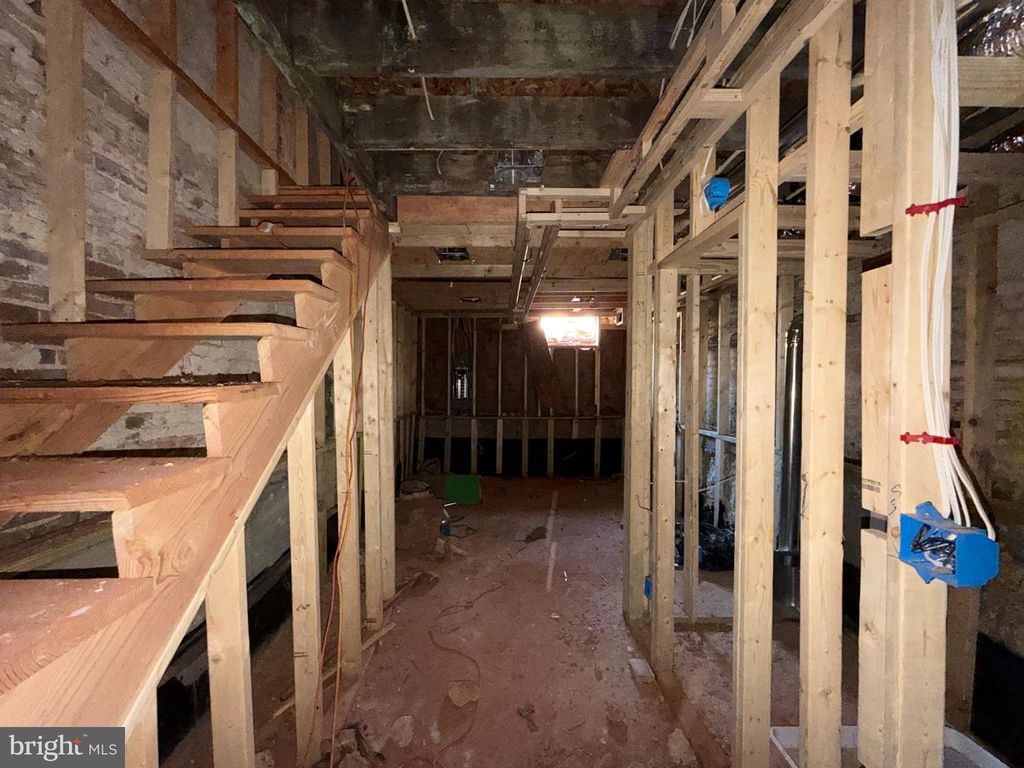 Image 19 of property listing at 1523 N PATTERSON PARK AVE, Baltimore, MD 21213