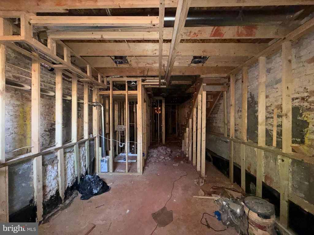 Image 24 of property listing at 1523 N PATTERSON PARK AVE, Baltimore, MD 21213