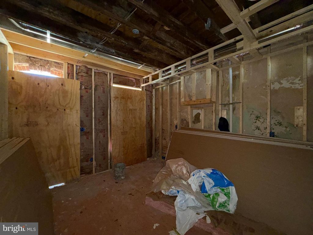 Image 8 of property listing at 1523 N PATTERSON PARK AVE, Baltimore, MD 21213