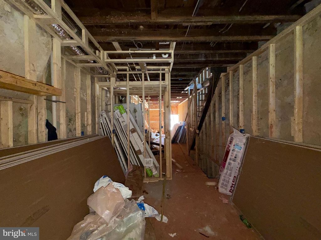 Image 9 of property listing at 1523 N PATTERSON PARK AVE, Baltimore, MD 21213