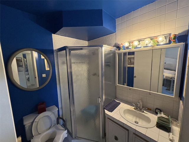 3506 NW 49th Avenue 604, Lauderdale Lakes, FL 33319