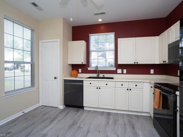 2324 Barnsely CT # 2324, Virginia Beach, VA 23456