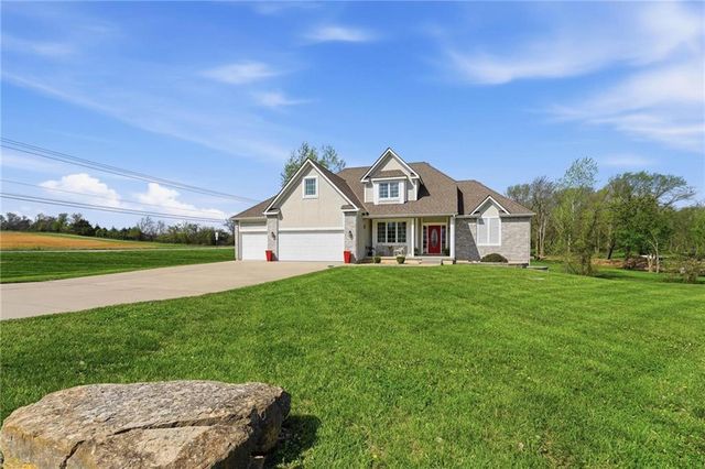 12616 Donahoo Road, Kansas City, KS 66109